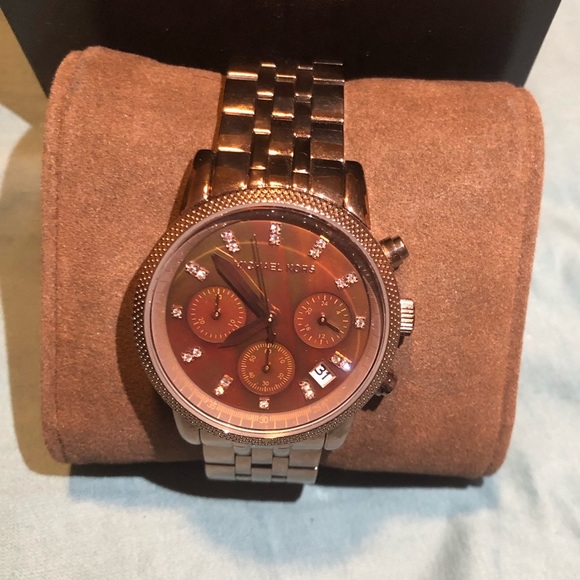 ✨ Michael Kors Watch ✨ - Picture 3 of 5